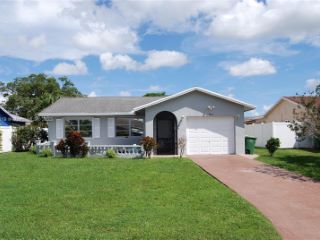 Foreclosed Home - 8116 NW 93RD TER, 33321