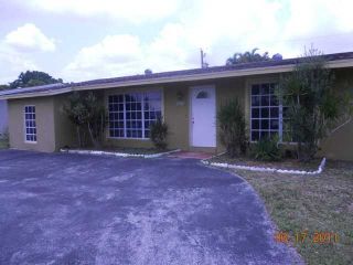 Foreclosed Home - 9701 NW 25TH ST, 33322