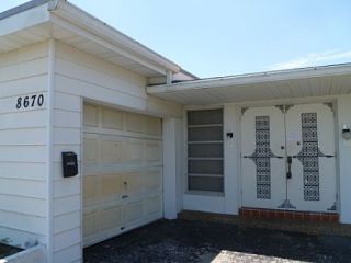 Foreclosed Home - 8670 NW 24TH ST, 33322