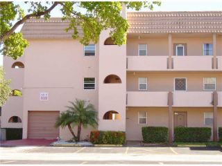 Foreclosed Home - 8020 Sunrise Lakes Dr N Apt 107, 33322