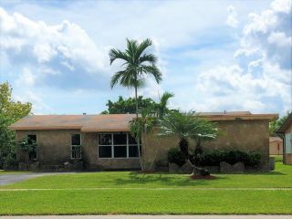 Foreclosed Home - 10860 Nw 29th Mnr, 33322