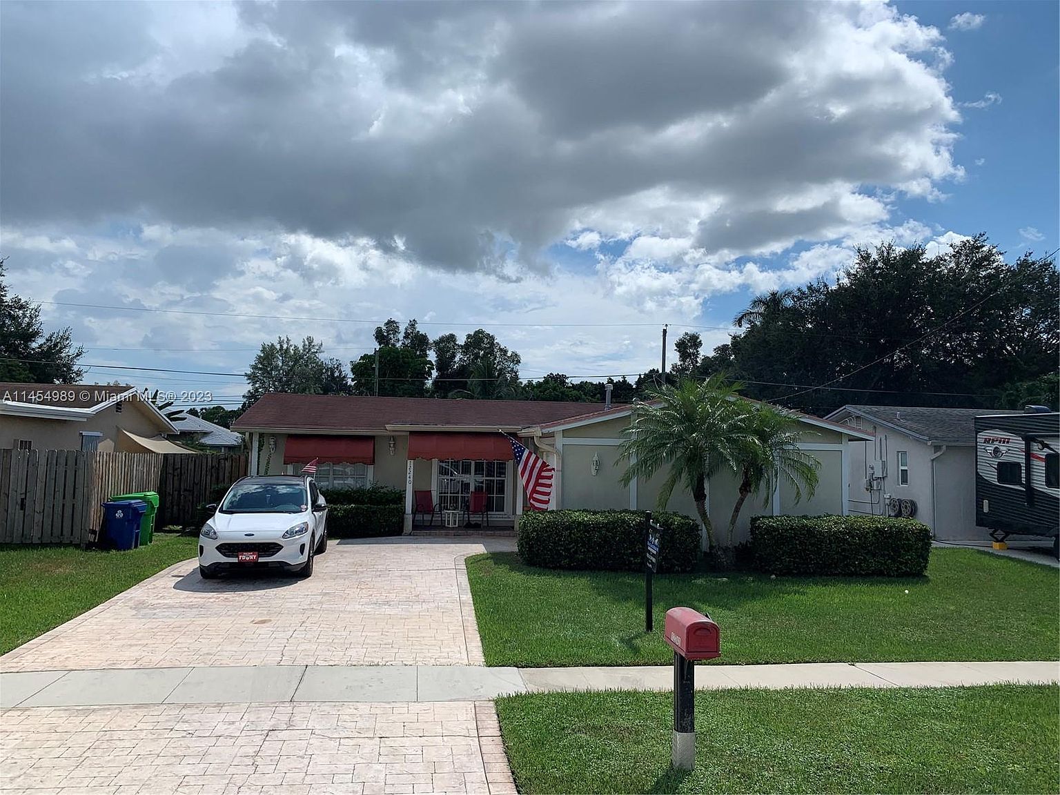 Foreclosed Home - 12240 NW 29TH ST, 33323