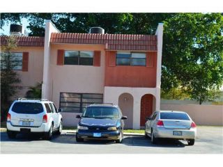 Foreclosed Home - S Valencia Dr Unit 4, 33324