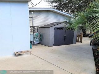 Foreclosed Home - 8616 SW 17TH CT, 33324