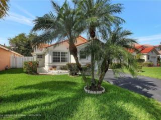 Foreclosed Home - 13504 NW 5TH CT, 33325