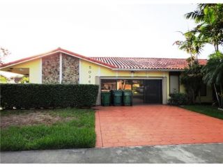 Foreclosed Home - 5036 SW 87TH TER, 33328