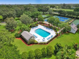 Foreclosed Home - 8881 SOUTHERN ORCHARD RD N, 33328