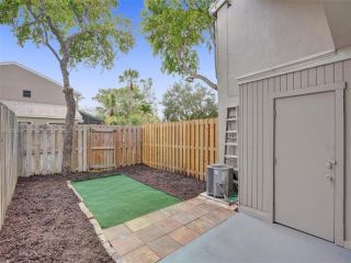 Foreclosed Home - 5084 S UNIVERSITY DR, 33328