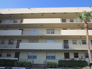 Foreclosed Home - 1638 EMBASSY DR APT 209, 33401