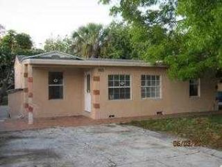 Foreclosed Home - 923 BIGNONIA RD, 33405