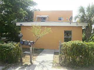 Foreclosed Home - 3721 HENRY AVE, 33405