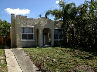Foreclosed Home - 411 COLONIAL RD, 33405