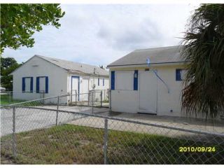 Foreclosed Home - 5014 PINEWOOD AVE, 33407