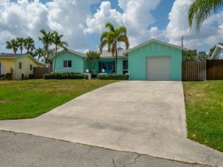 Foreclosed Home - 3616 DAISY AVE, 33410