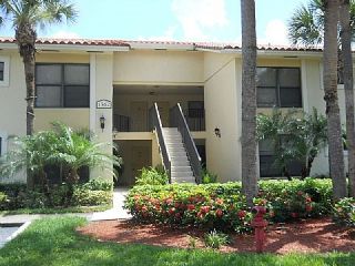 Foreclosed Home - 1562 LAKE CRYSTAL DR APT D, 33411