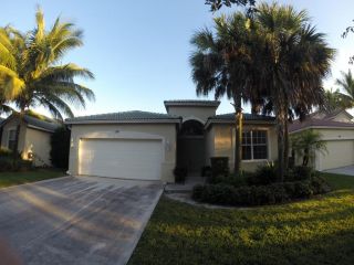 Foreclosed Home - 159 SEMINOLE LAKES DR, 33411