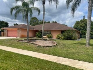 Foreclosed Home - 179 RIVERA AVE, 33411