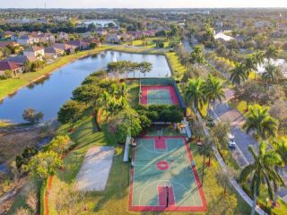 Foreclosed Home - List 100658160