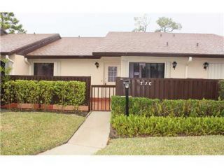 Foreclosed Home - 701 SUNNY PINE WAY APT C, 33415