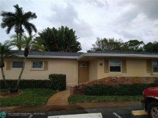 Foreclosed Home - 2501 BARKLEY DR W APT H, 33415