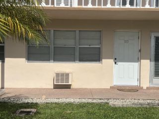 Foreclosed Home - 103 HASTINGS G, 33417