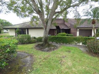 Foreclosed Home - 13285 Crosspointe Drive, 33418