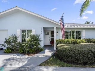 Foreclosed Home - 2540 SW 14TH ST, 33426