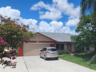 Foreclosed Home - 1273 NW 11TH ST, 33426