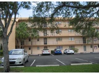 Foreclosed Home - 9300 SW 8TH ST APT 301, 33428
