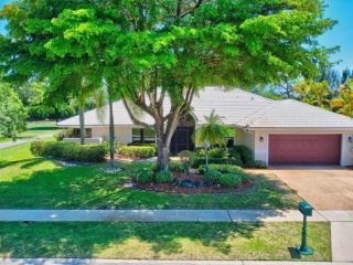 Foreclosed Home - 10726 BOCA WOODS LN, 33428