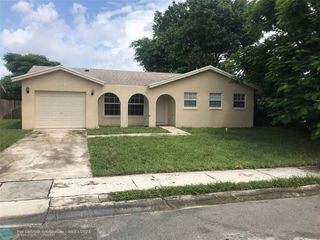 Foreclosed Home - 22666 SW 64TH WAY, 33428