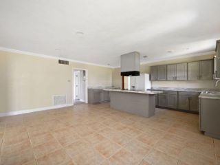 Foreclosed Home - 308 NW AVENUE H PL, 33430