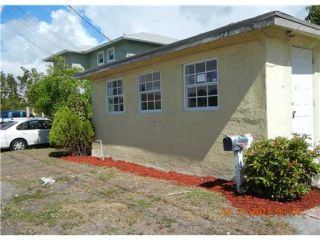Foreclosed Home - 125 NE 11TH AVE, 33435