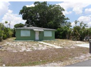 Foreclosed Home - 1619 NE 3RD ST, 33435