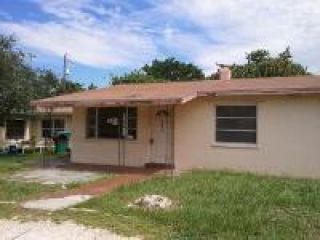 Foreclosed Home - 217 Nw 3rd Ave, 33435