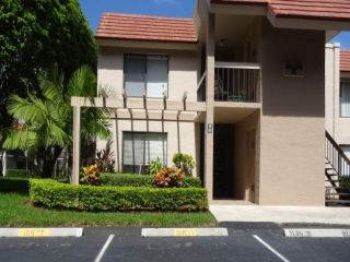 Foreclosed Home - 11172 GREEN LAKE DR APT 101, 33437