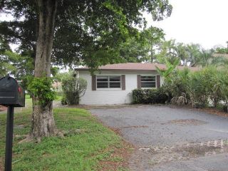 Foreclosed Home - 5179 Rose Hill Dr, 33437