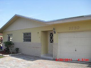 Foreclosed Home - 3230 SW 1ST ST, 33442