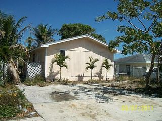 Foreclosed Home - 309 SOUTHRIDGE RD, 33444