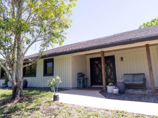 Foreclosed Home - 6020 SUGARCANE LN, 33449