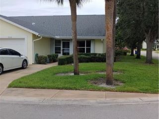 Foreclosed Home - 11048 SE SEA PINES CIR, 33455