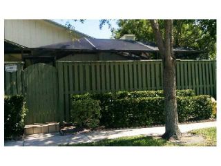 Foreclosed Home - 402 SUMMERWINDS LN, 33458