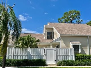 Foreclosed Home - 1103 SUMMERWINDS LN, 33458