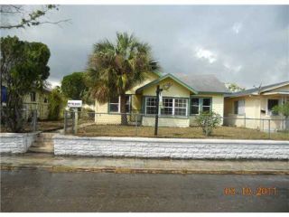 Foreclosed Home - 225 N D ST, 33460