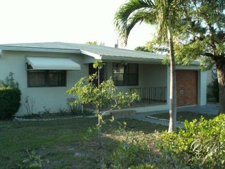 Foreclosed Home - 927 S D ST, 33460