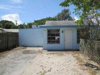 Foreclosed Home - 823 SUMMER ST, 33461