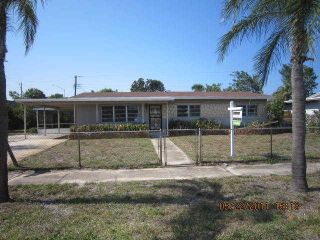 Foreclosed Home - 1439 W MANGO ST, 33462