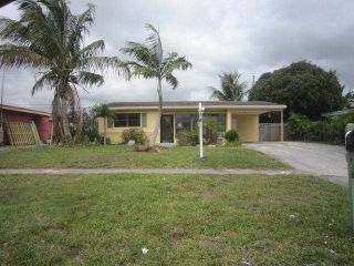 Foreclosed Home - 423 PENSACOLA DR, 33462