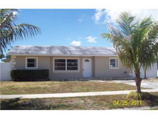 Foreclosed Home - 5530 S 35TH CT, 33463