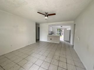 Foreclosed Home - 4696 CLINTON BLVD, 33463